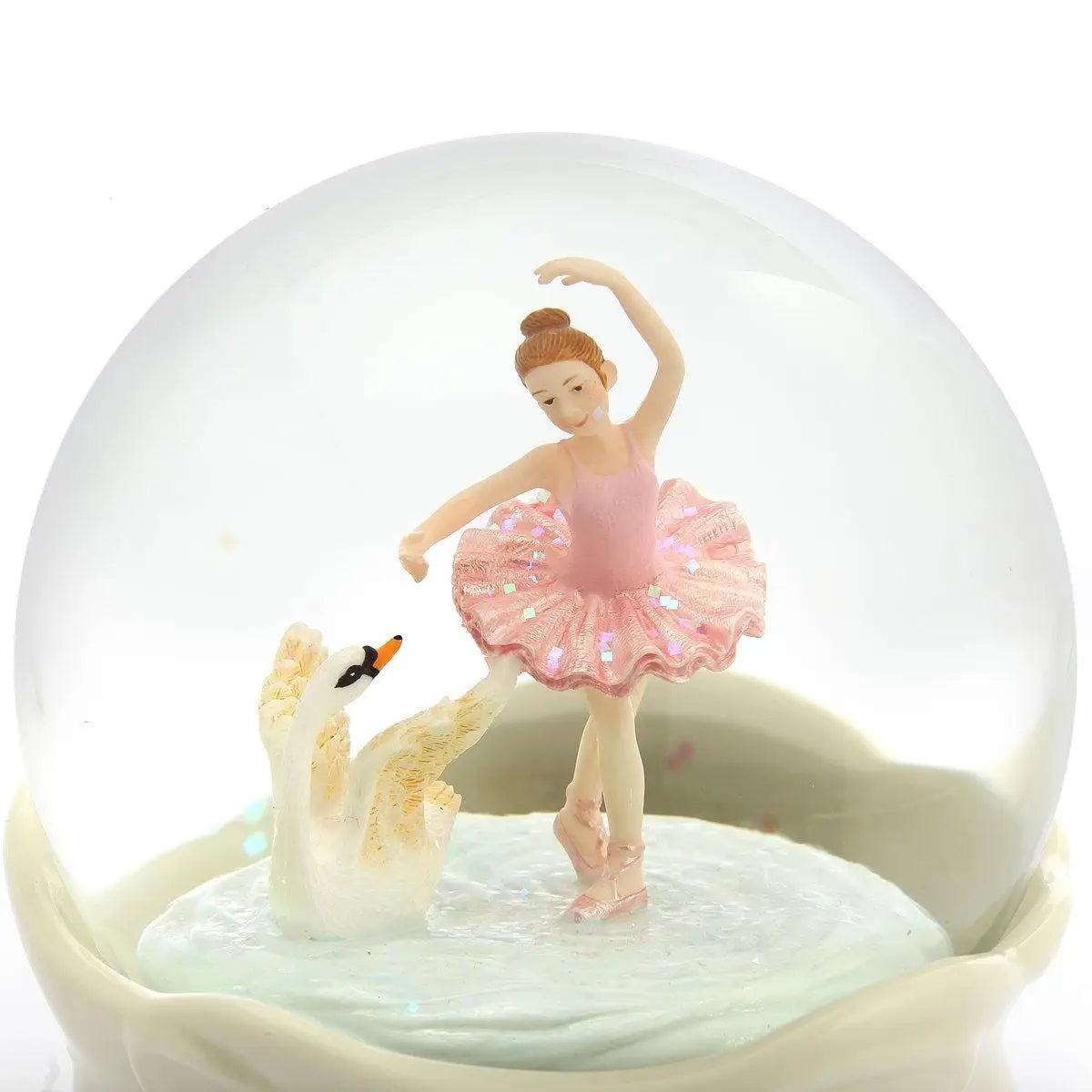Swan Lake – Musical Snow Globe