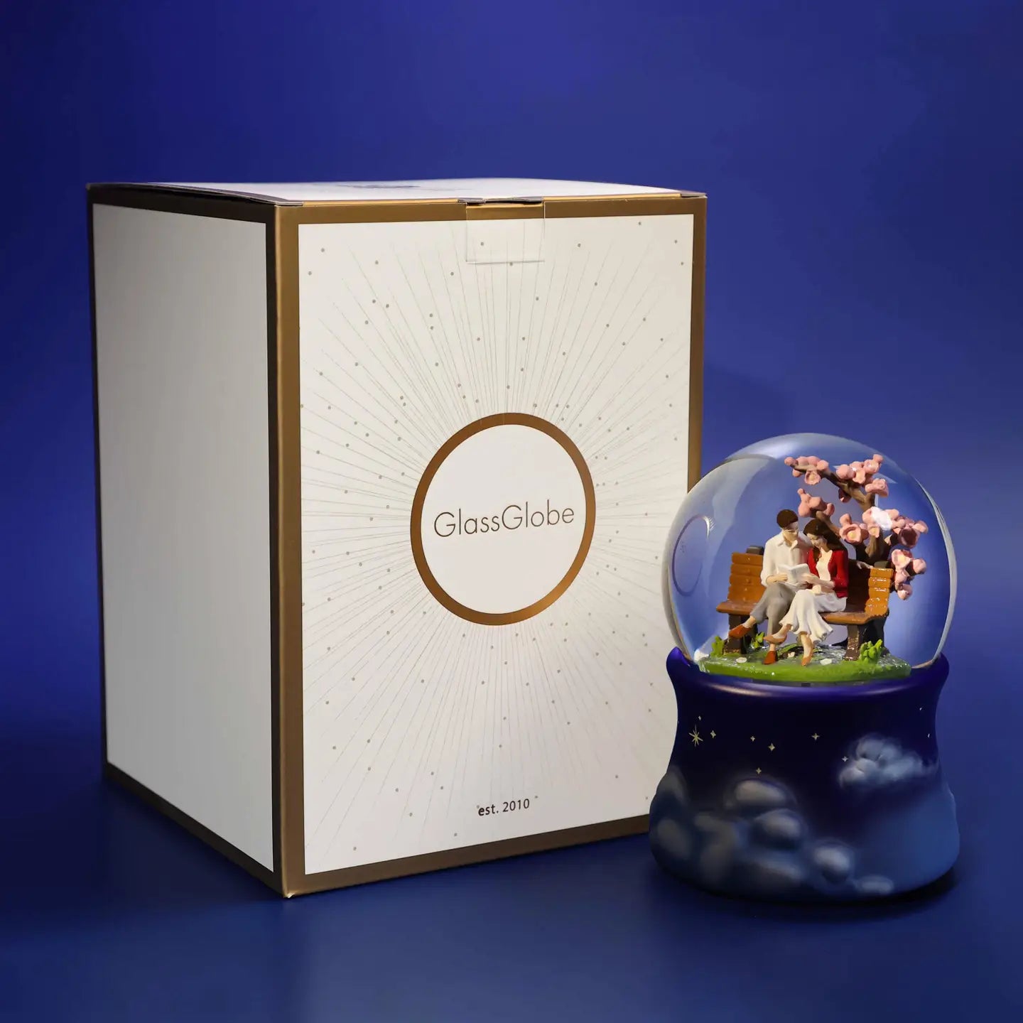 Snow Globe Love Story, Music Box, Water Globe